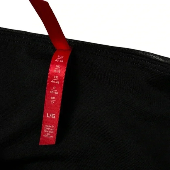 SPANXshape Faux Leather Leggings Black Stretch Shiny Size  Large - Picture 5 of 8